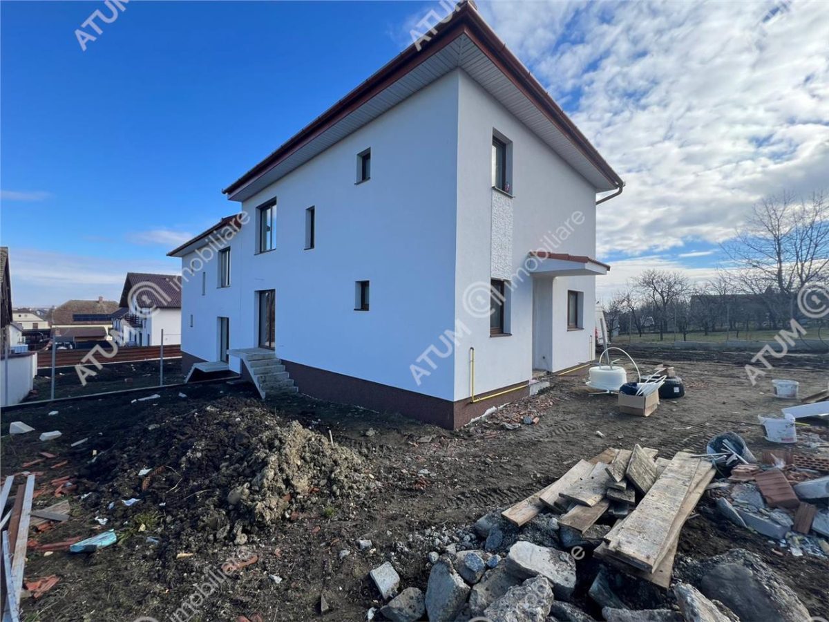 Casa individuala 4 camere 2 bai teren 300 mp zona Sura Mica Sibiu - foto 23
