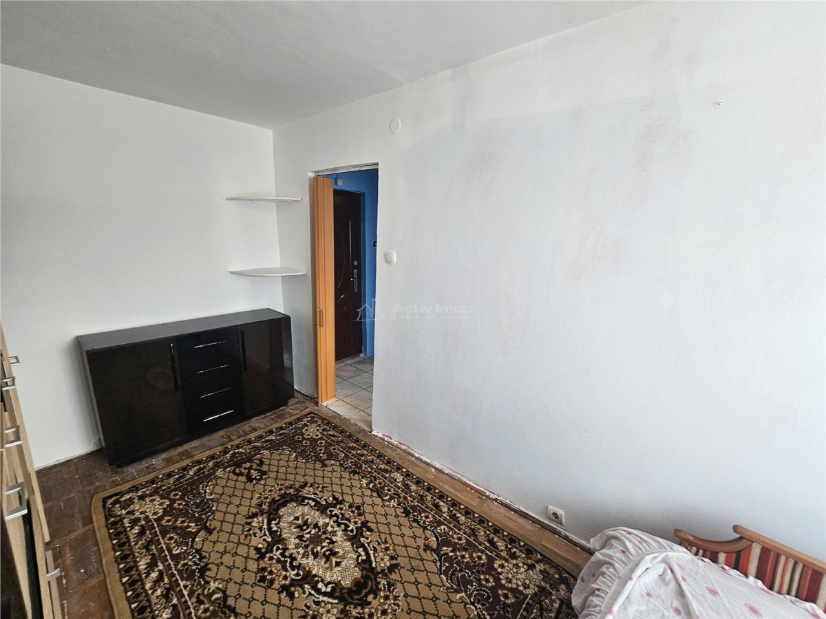 Resita, Garsoniera, Mobilata, Calea Caransebesului - foto 15