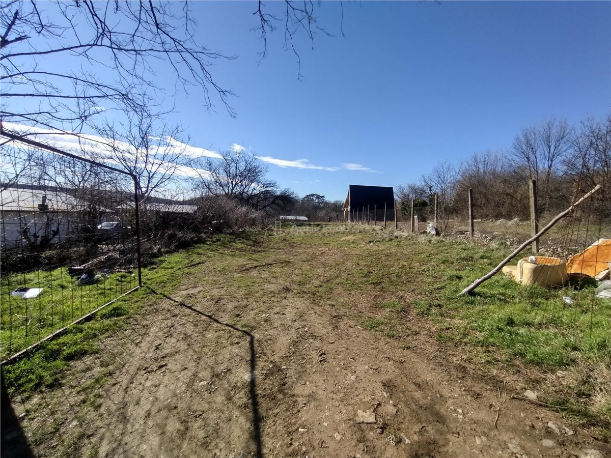 Oravita, Teren Intravilan,  3,8 Euro MP, In Oras, Usor Negociabil - foto 2