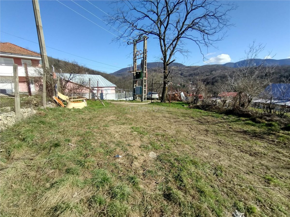 Oravita, Teren Intravilan,  3,8 Euro MP, In Oras, Usor Negociabil - foto 7