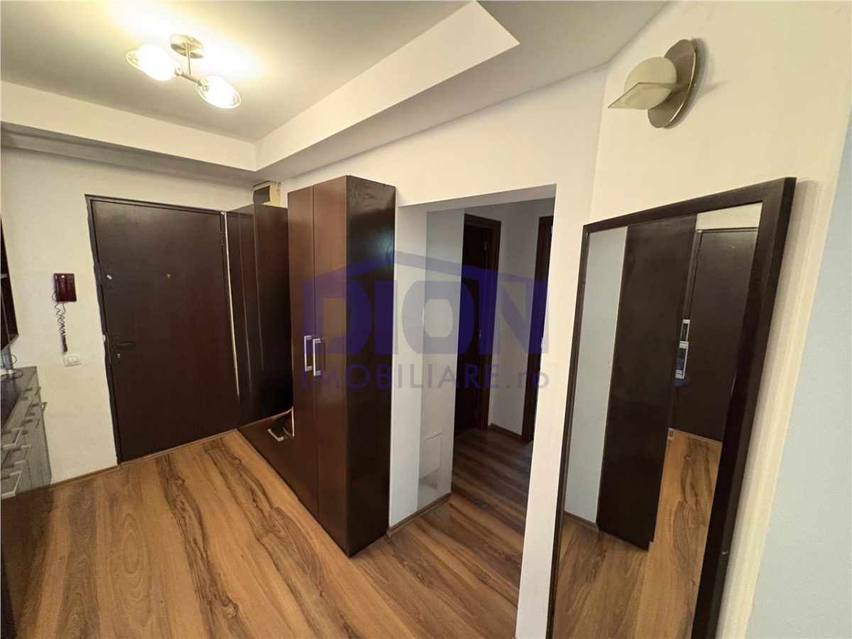 Unirii - Nerva Traian, 3 camere, 80mp, 1992, 650 EUR - 