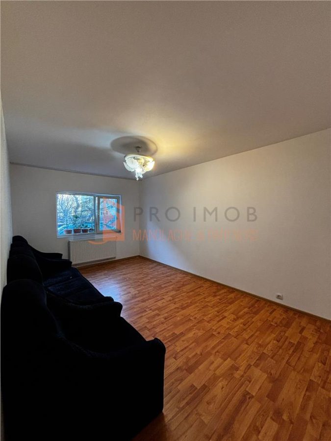 Exclusivitate! Apartament 2 camere cf 1 decomandat zona Brosteni - Buzau