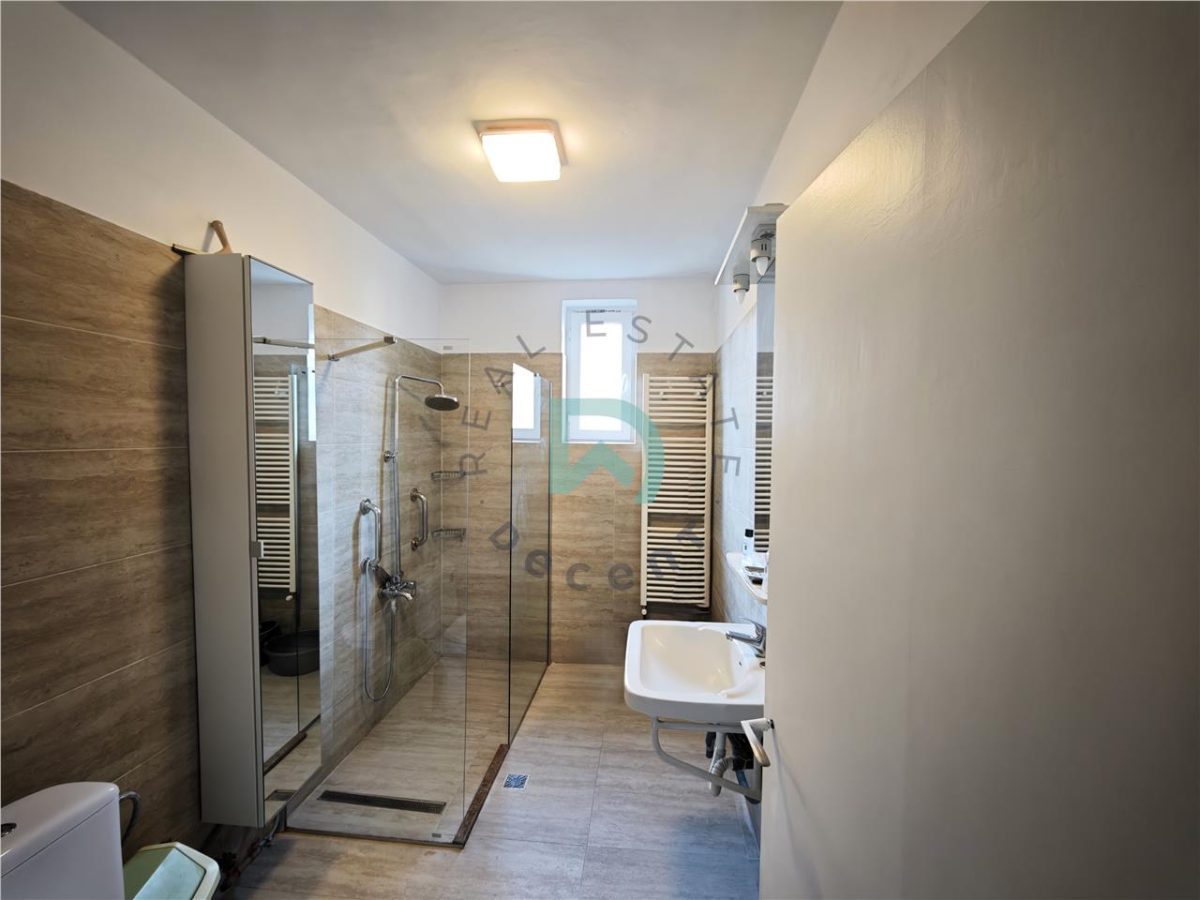 Apartament  4 camere, memo Brasov - foto 14