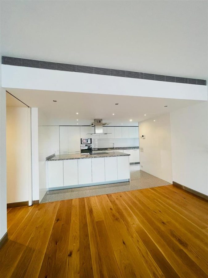 VANZARE APARTAMENT 4 CAMERE DOUA LOCURI PARCARE ZONA KISELEFF SECTOR 1 - foto 2