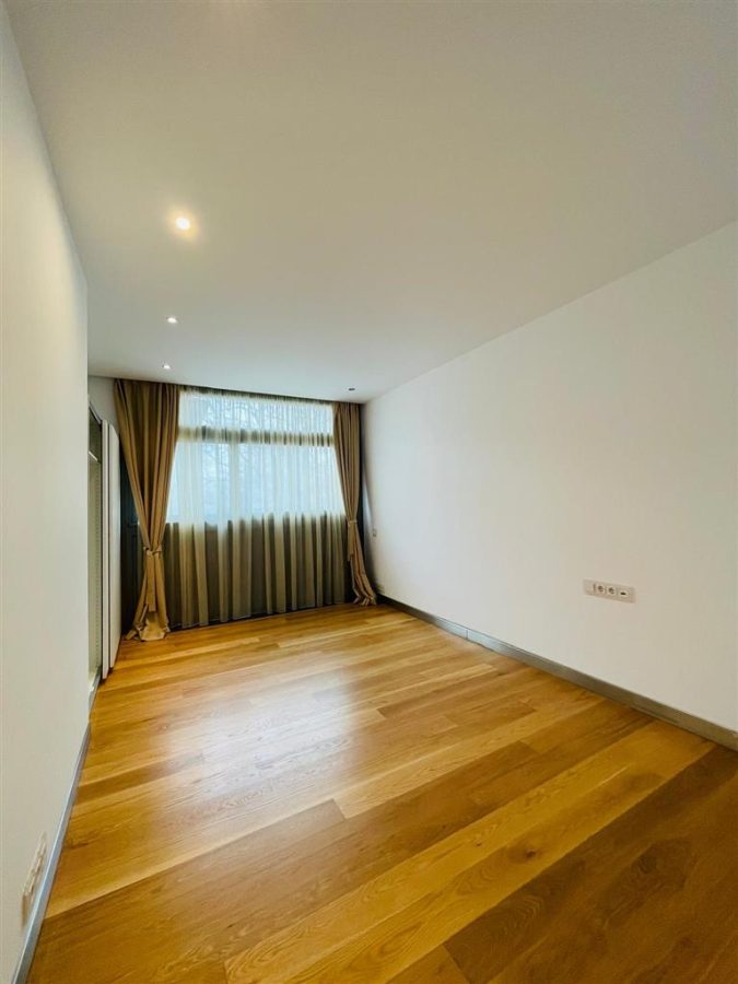 VANZARE APARTAMENT 4 CAMERE DOUA LOCURI PARCARE ZONA KISELEFF SECTOR 1 - foto 19