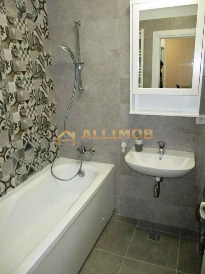 Apartament 2 camere in Ploiesti, zona Albert, Mrs Village - foto 13
