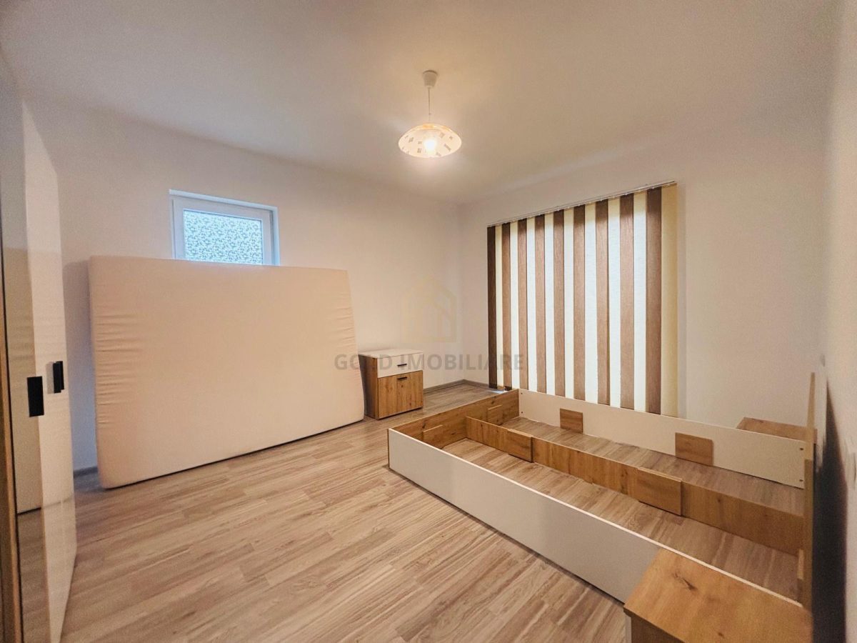 Casă de vânzare â€“ 4 camere â€“ Strada Vrancei  Baia Mare - foto 5