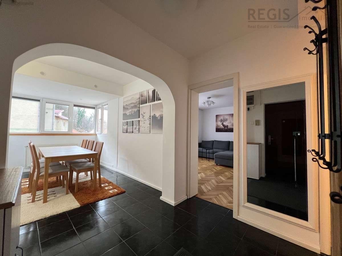 Central 3 Camere Decomandat, Parcare, Bloc Tip Vila - foto 3