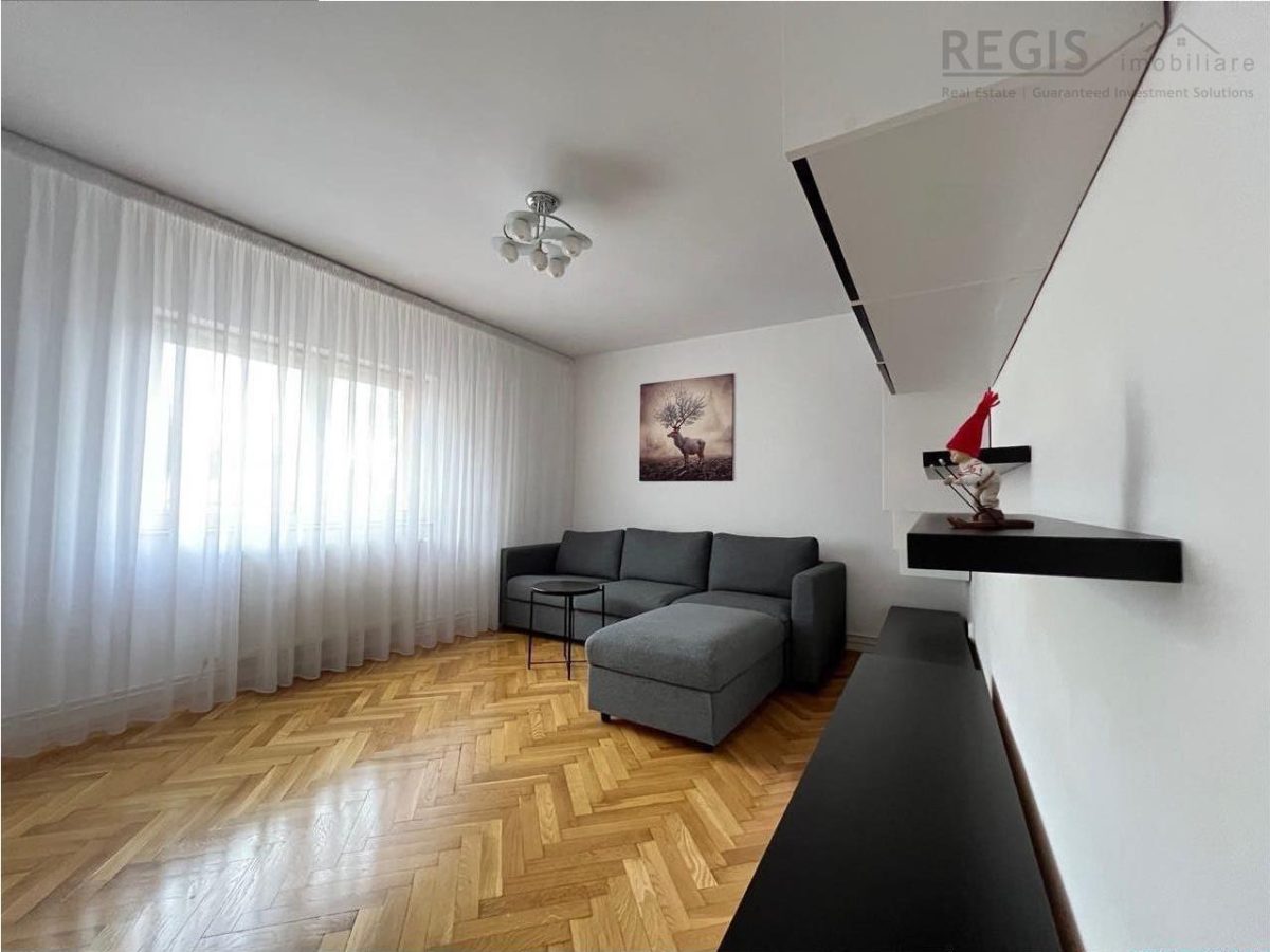 Central 3 Camere Decomandat, Parcare, Bloc Tip Vila - foto 4