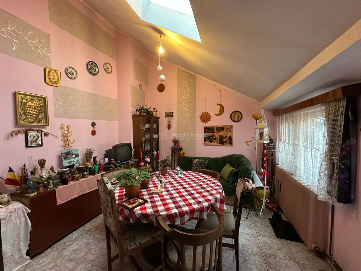 Bocsa Montana, Casa Solida + Gradina, Strada Principala - foto 14