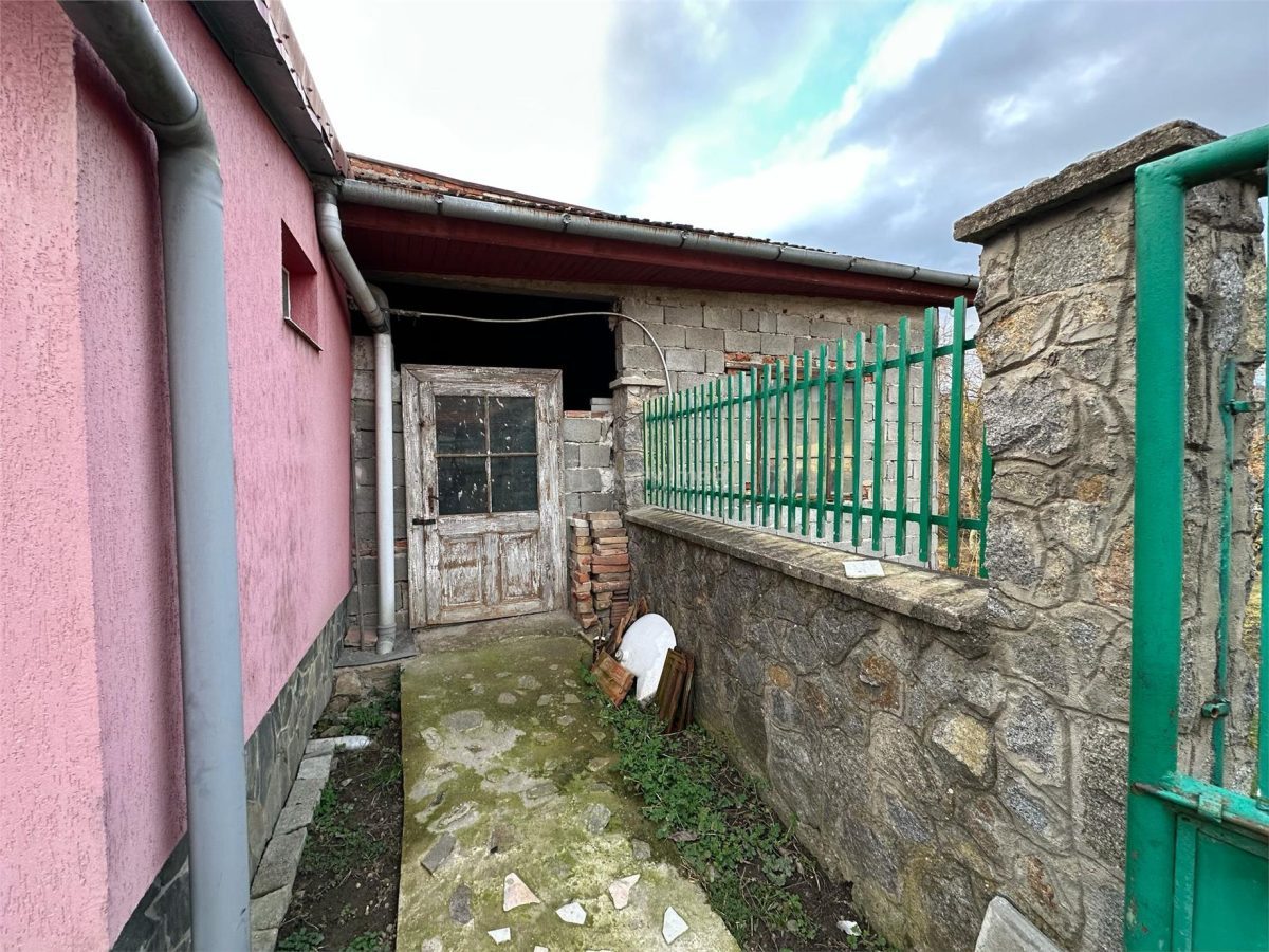 Bocsa Montana, Casa Solida + Gradina, Strada Principala - foto 23