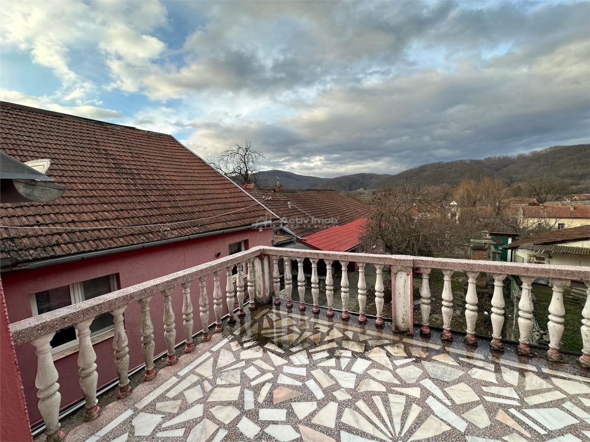 Bocsa Montana, Casa Solida + Gradina, Strada Principala - foto 5