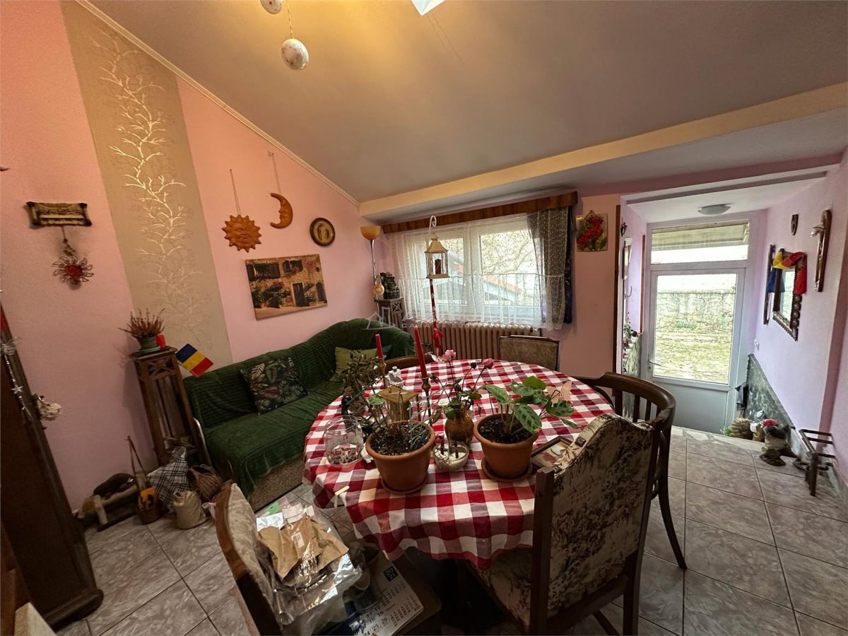 Bocsa Montana, Casa Solida + Gradina, Strada Principala - foto 7