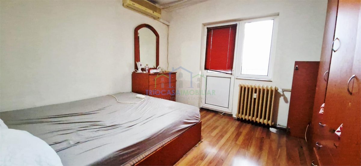 Apartament 4 camere, et. 3 din 4, zona Garii - foto 3