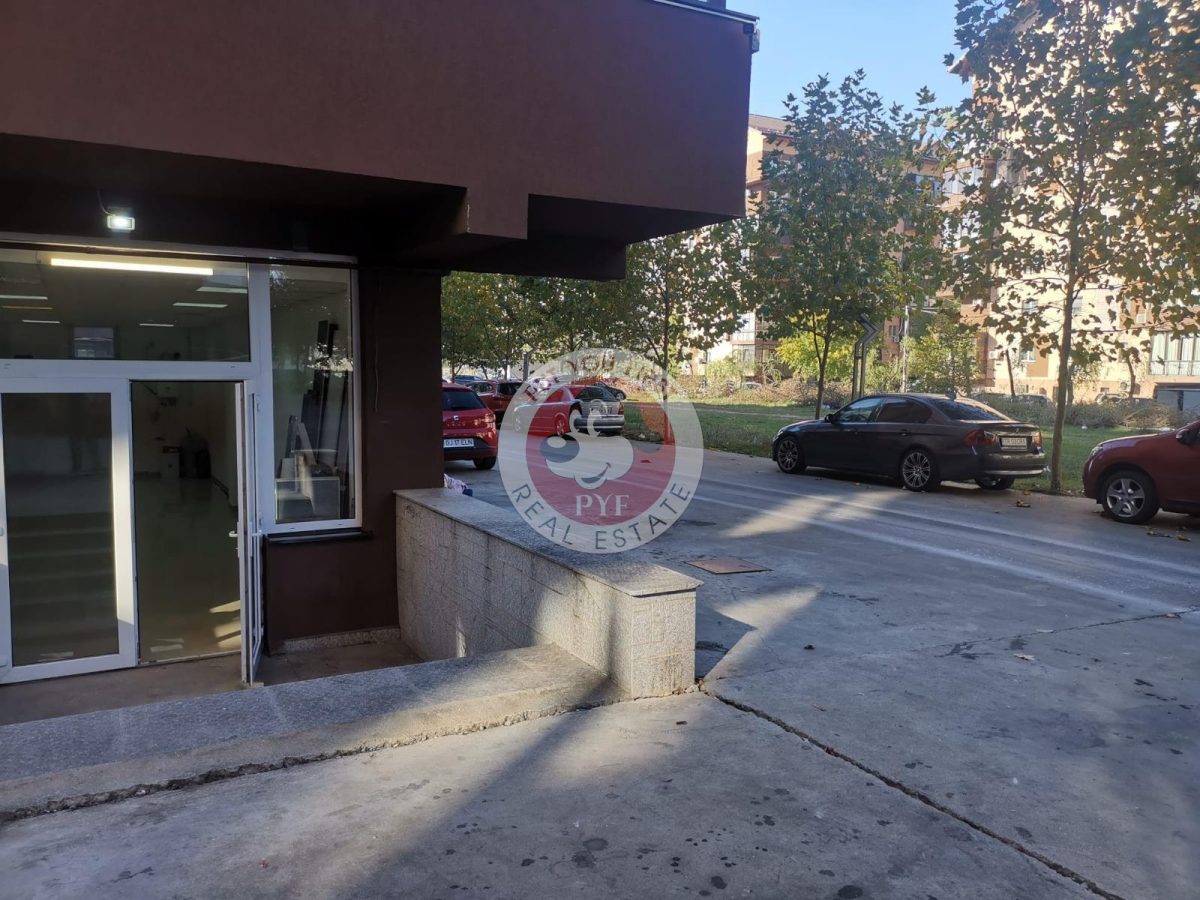 Rezervelor |  Spatiu comercial | Amenajat | 69mp | open-space | B12998 - foto 6