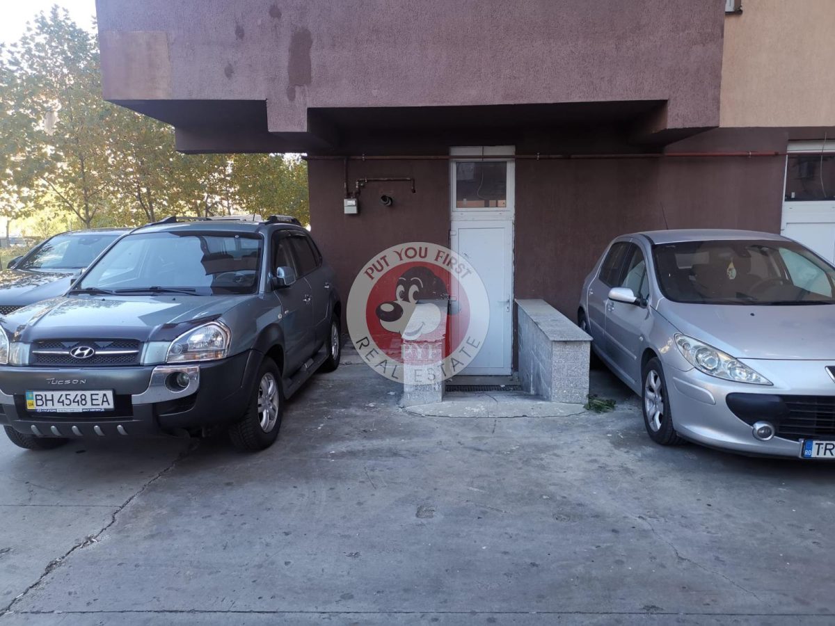 Rezervelor |  Spatiu comercial | Amenajat | 69mp | open-space | B12998 - foto 9