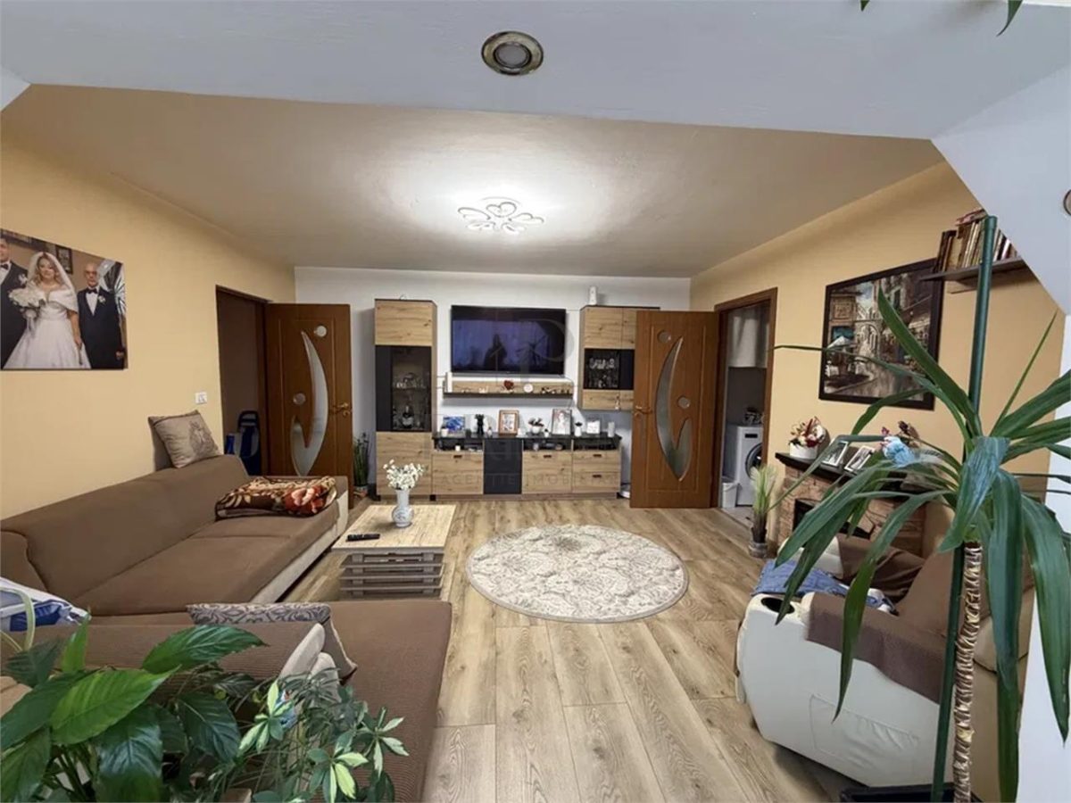 BUZIASULUI | 3 CAM | ET.1 | 2 BAI | 2 BALCOANE | ANVELOPAT | CENTRALA | BOXA | RENOVAT || - foto 2