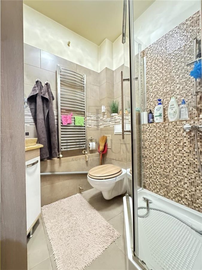 BUZIASULUI | 3 CAM | ET.1 | 2 BAI | 2 BALCOANE | ANVELOPAT | CENTRALA | BOXA | RENOVAT || - foto 9