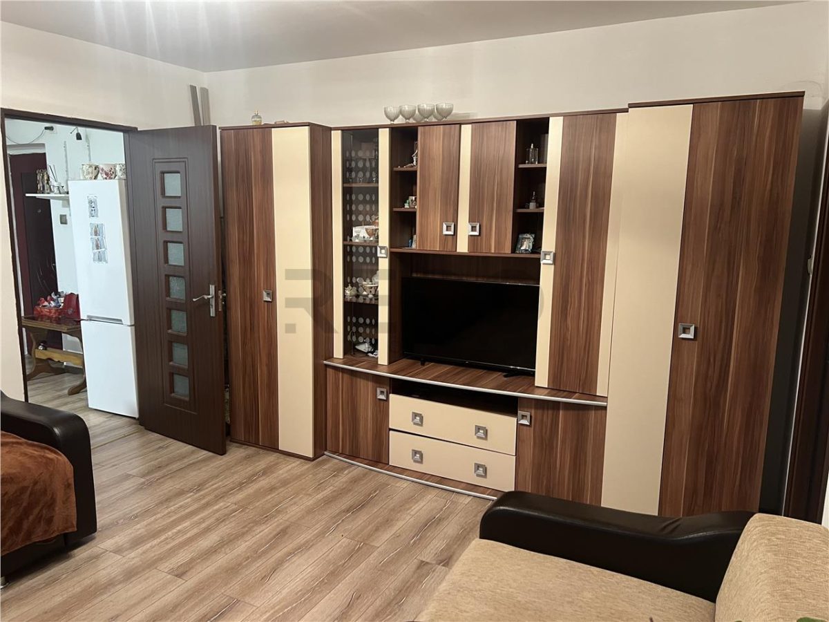 RECO Apartament 3 camere zona Olosig - foto 2