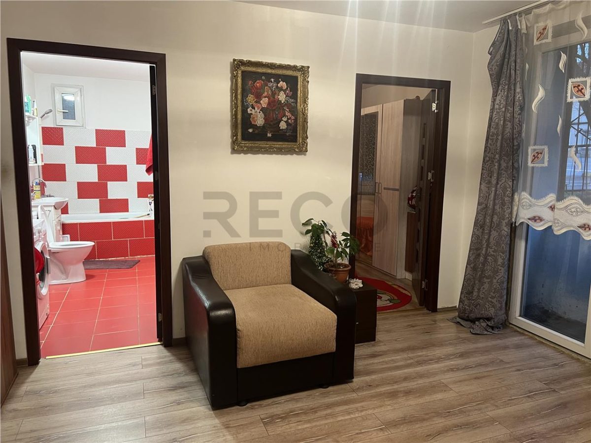 RECO Apartament 3 camere zona Olosig - foto 9