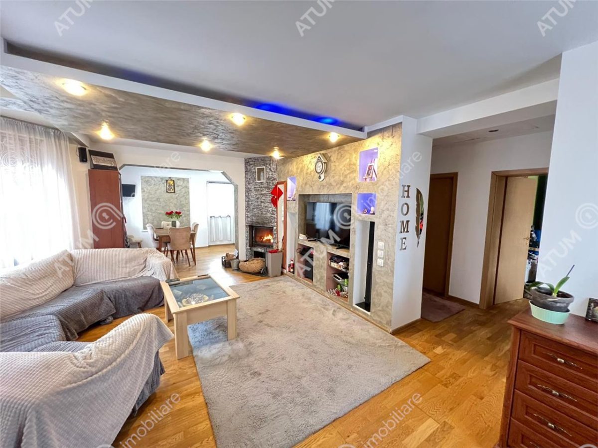 Casa individuala 5 camere 2 bai 290 mp teren zona Mall Selimbar - 