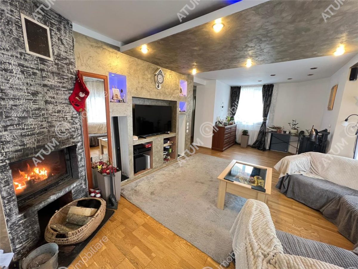 Casa individuala 5 camere 2 bai 290 mp teren zona Mall Selimbar - foto 2