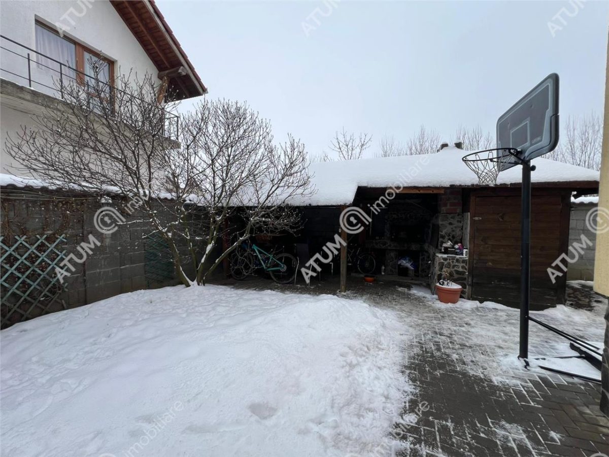 Casa individuala 5 camere 2 bai 290 mp teren zona Mall Selimbar - foto 21