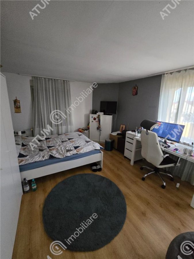 Casa individuala 5 camere 2 bai 290 mp teren zona Mall Selimbar - foto 7