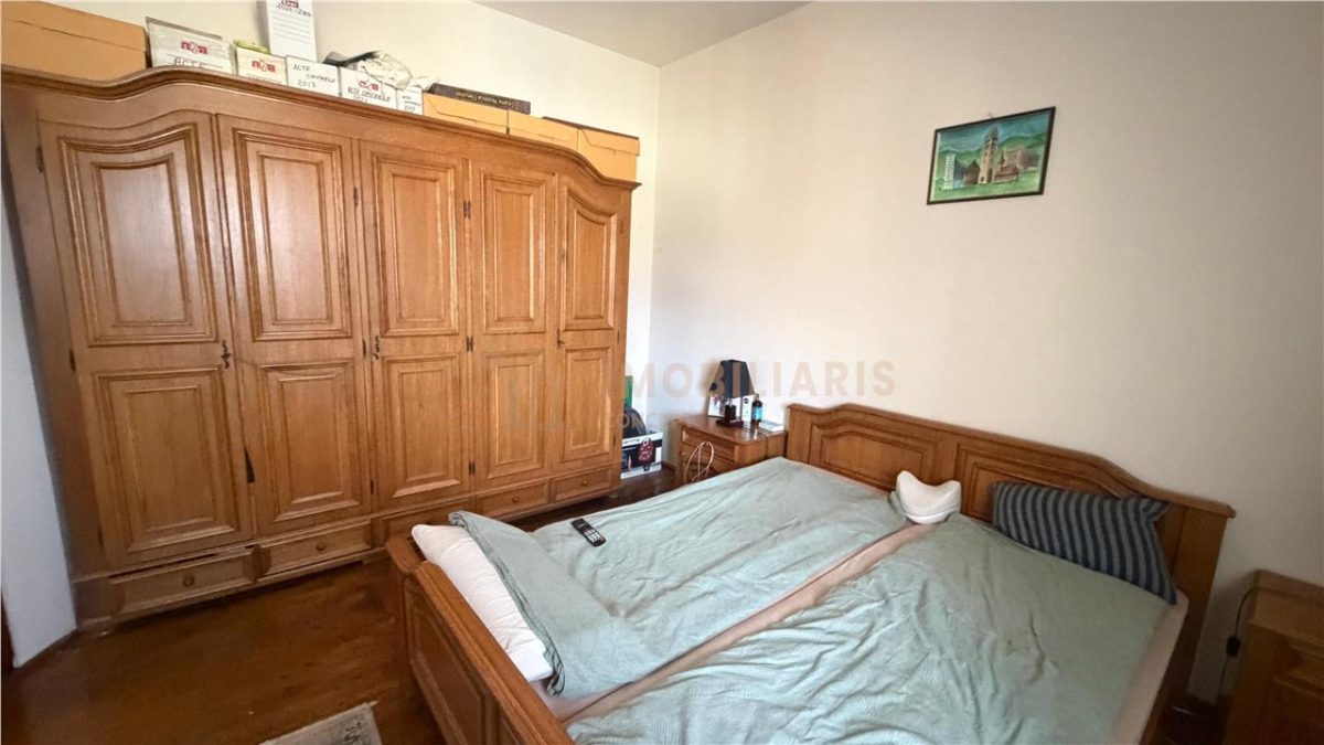 Apartament 3 camere in vila, zona Aleea Romana - foto 6