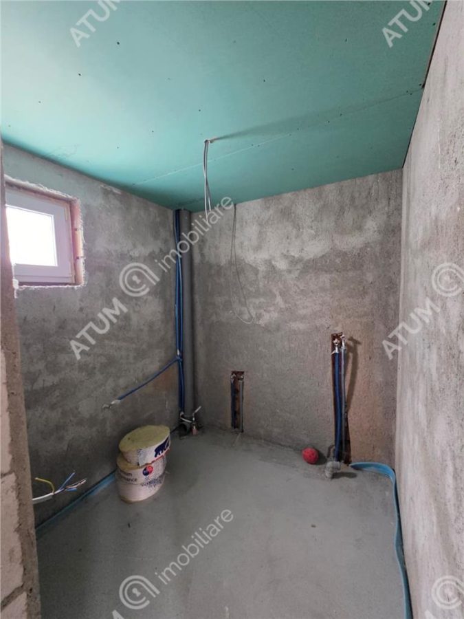 Casa cu 5 camere decomandate pe teren de 390 mp in Cisnadie Sibiu - foto 9