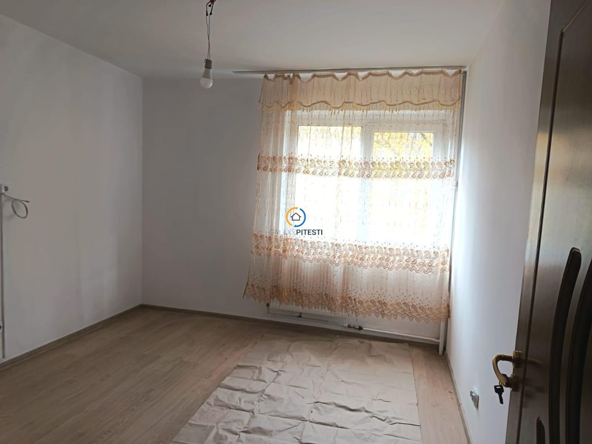 Vânzare apartament 2 camere Craiovei - foto 4