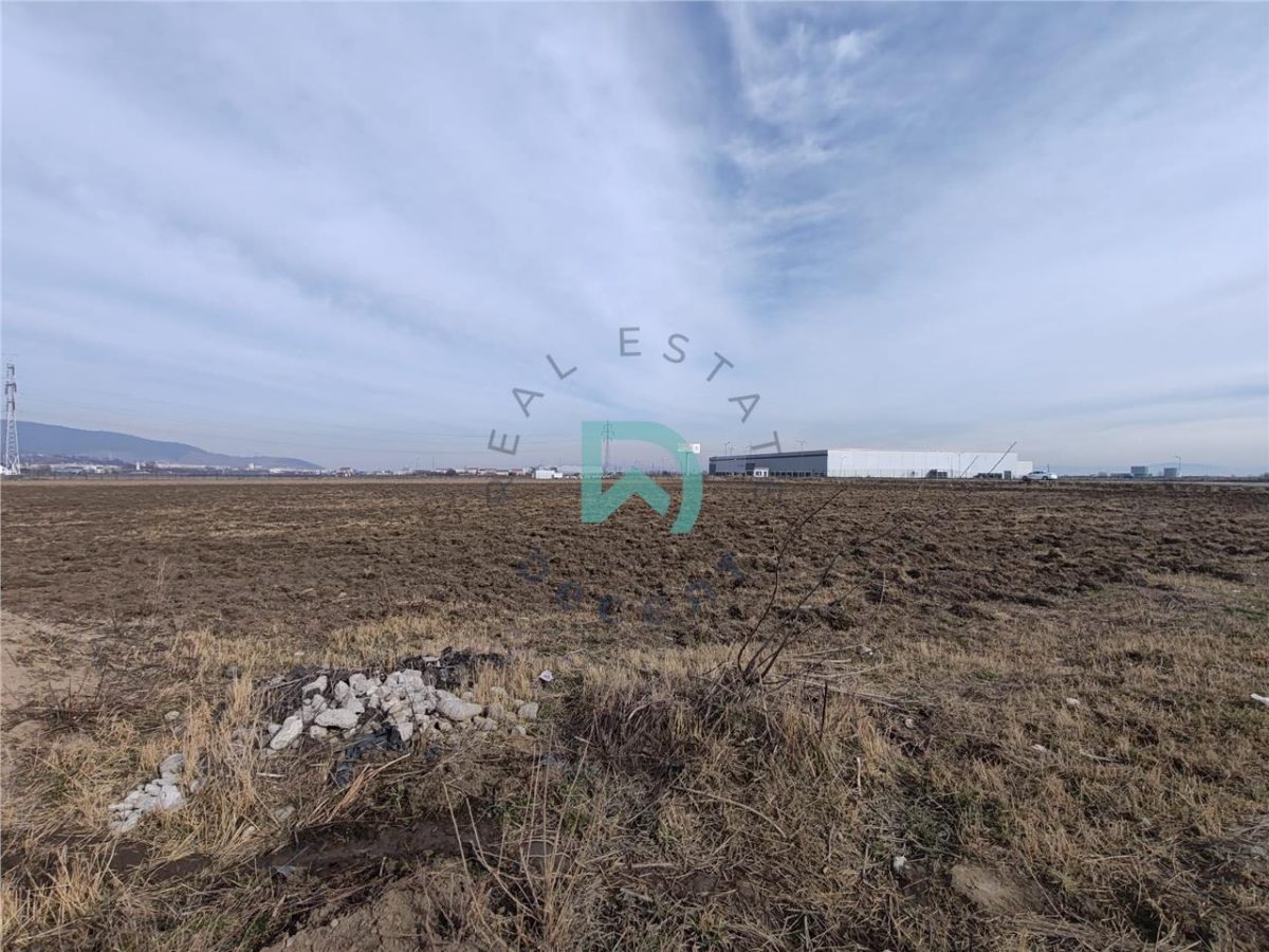 Teren intravilan Industrial, 38800 mp, cu Autorizatie de Construire, Codlea Brasov - foto 10