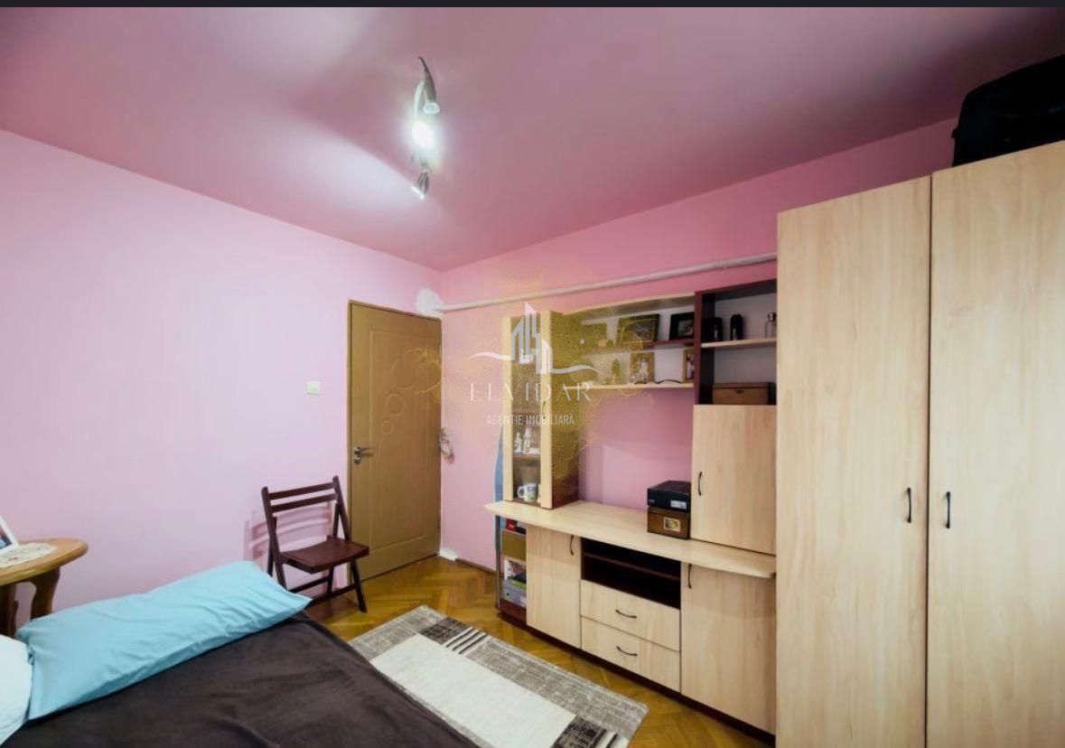 Bucovina - 4 camere, 2 bai, vedere 3 parti , etaj 2 , centrala proprie - foto 11