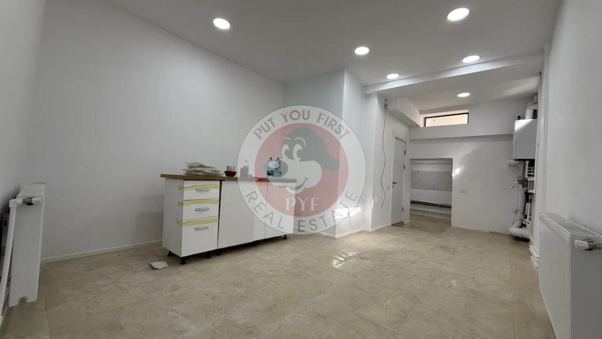 Polona | Studio/Birou | 40mp | Bloc boutique | B12994 - 