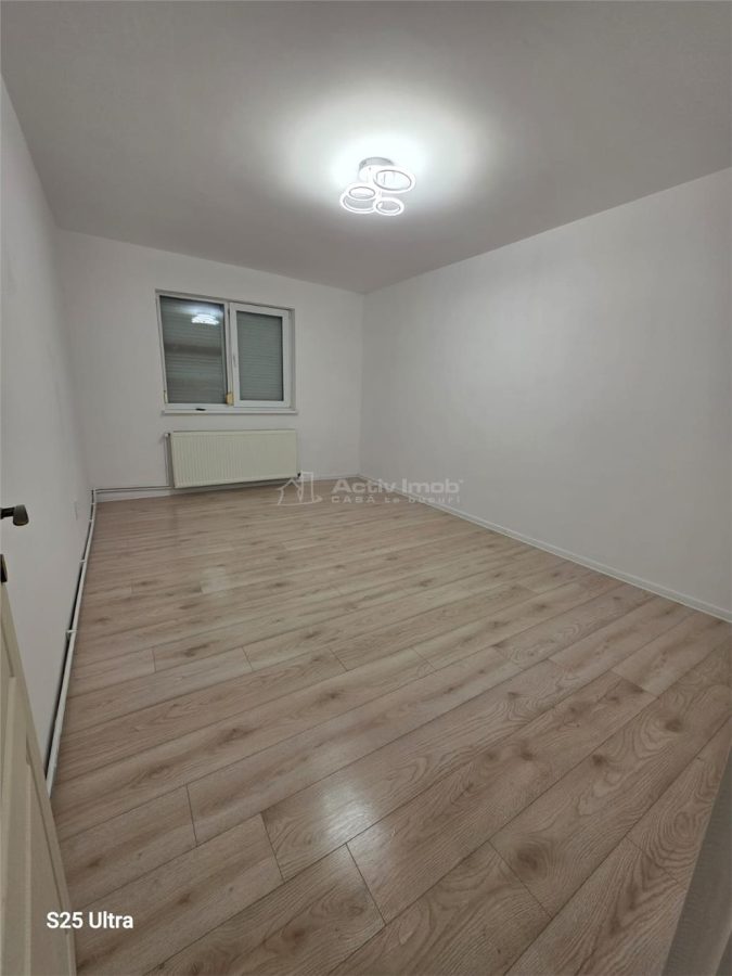 3 camere, renovat complet, etaj 4,  Micro 9 - foto 2