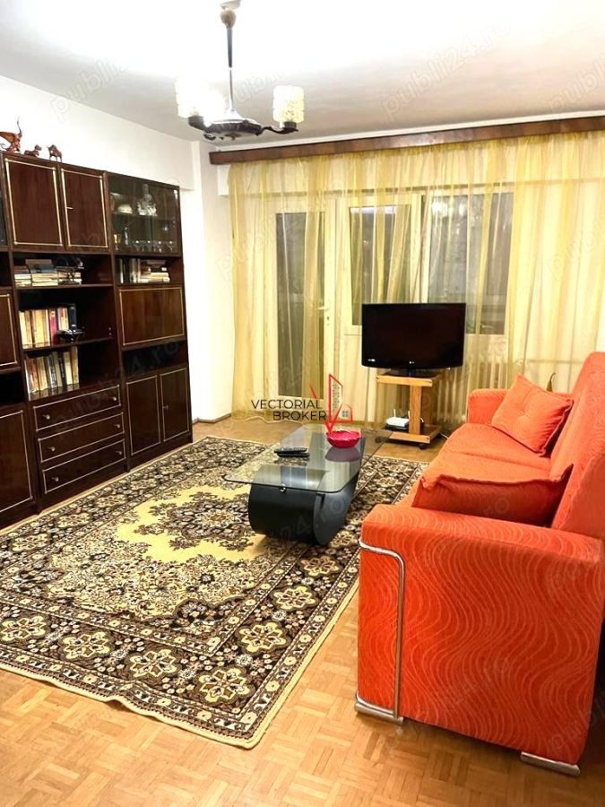 Apartament decomandat, et.4/10langa Metrou OBOR - 