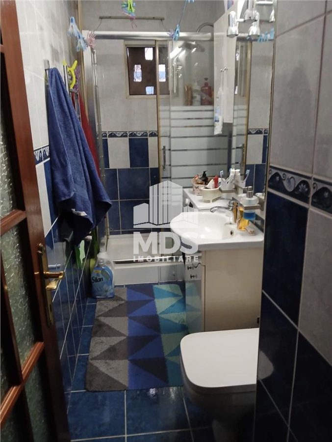 3 camere etaj 1 in piata Dacia - foto 2