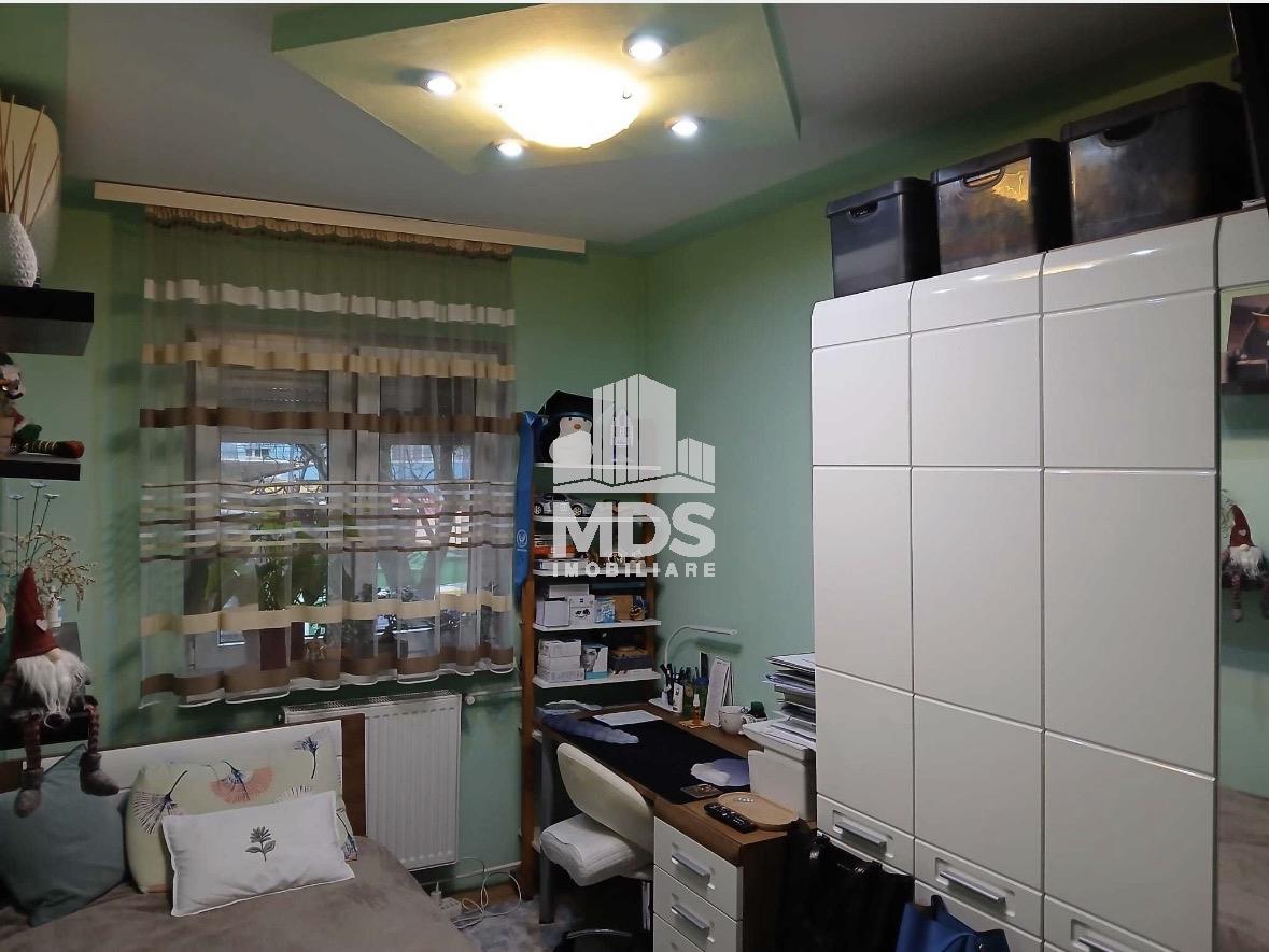 3 camere etaj 1 in piata Dacia - foto 4