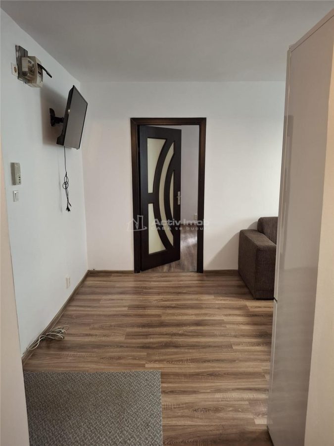 Resita, chirie, 2 cam. DEC. MOBILAT + UTILAT MODERN, parter  - LUNCA - foto 10