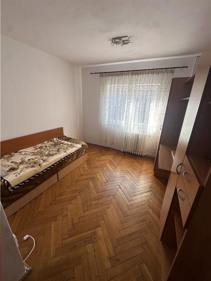3 camere etaj intermediar Aradului langa Brd cu 2 bai - foto 14