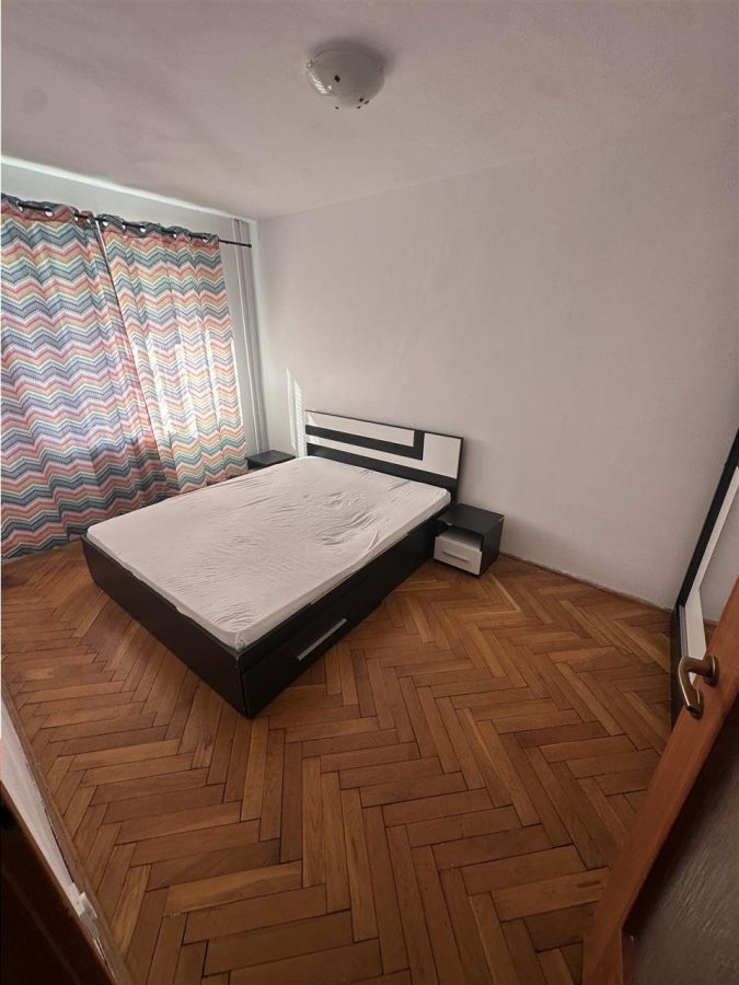 3 camere etaj intermediar Aradului langa Brd cu 2 bai - foto 6