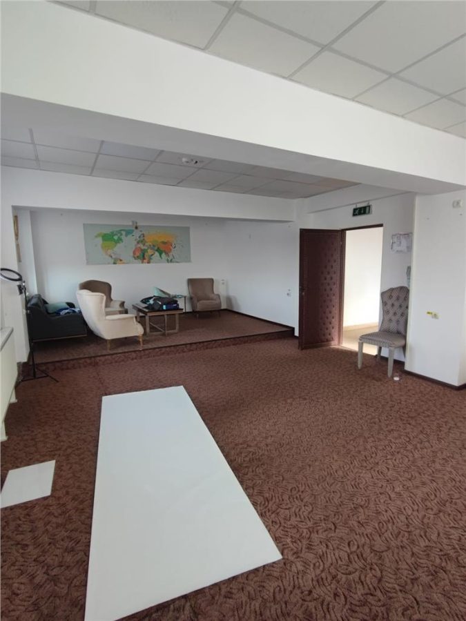 Hala 924 mp cu ISU, pretabil CASH & CARRY, rampa, birouri - foto 2