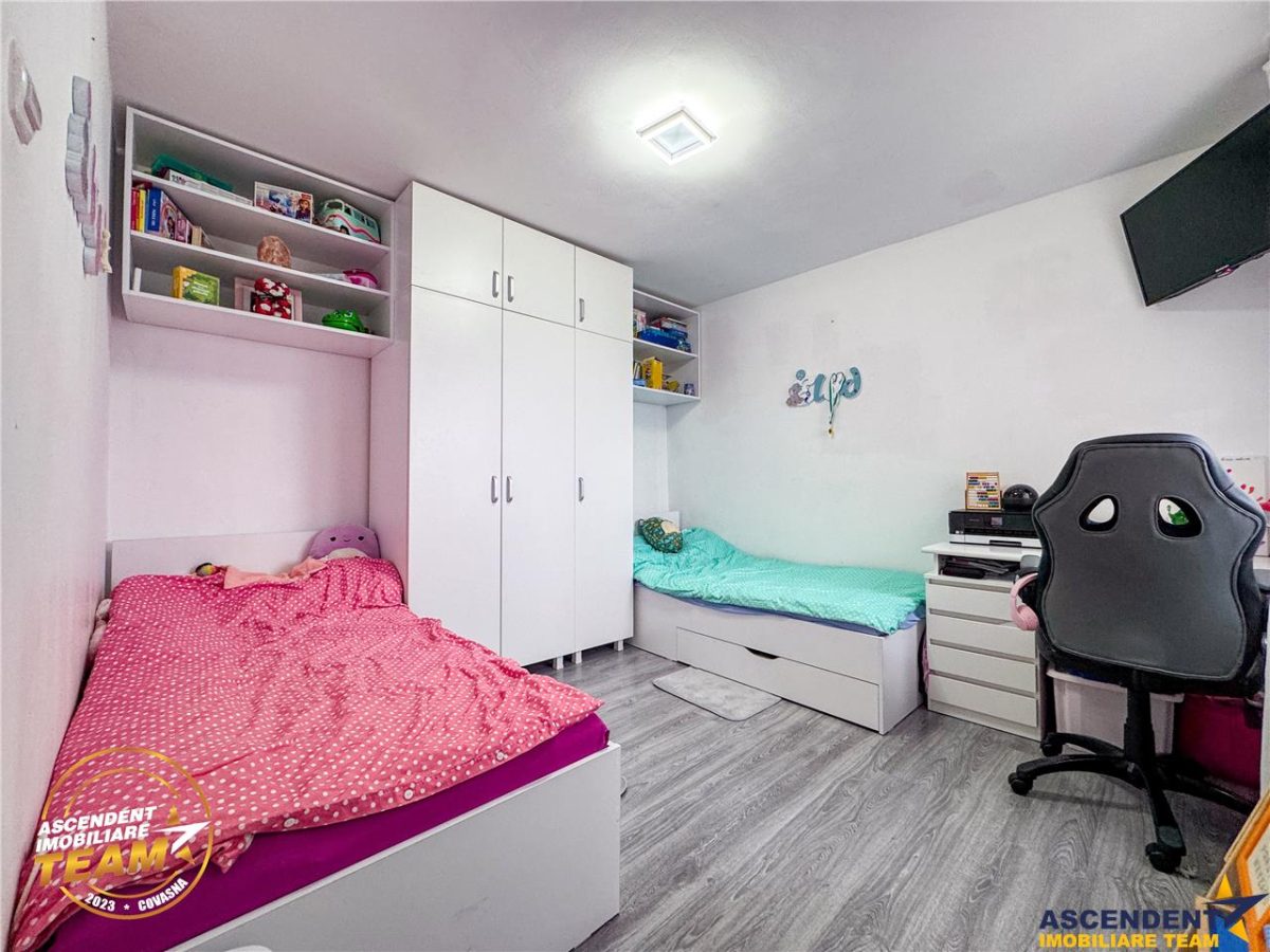 FILM!Apartament 3 camere,decomandat, vedere panoramica,Garii,Sfantu Gheorghe - foto 14