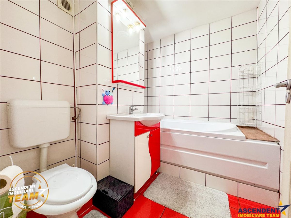 FILM!Apartament 3 camere,decomandat, vedere panoramica,Garii,Sfantu Gheorghe - foto 6