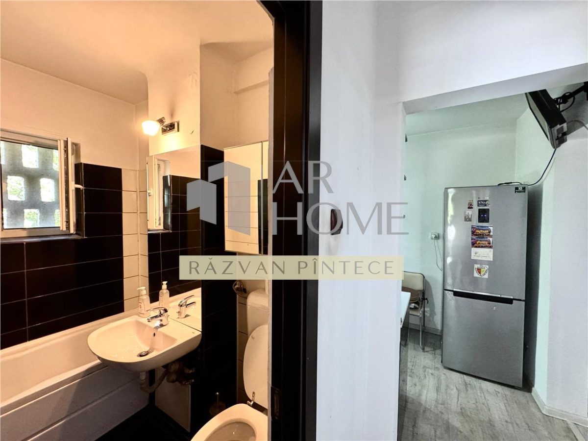 Inchiriere apartament 2 camere, decomandat, zona Nord, Ploiesti. - foto 12