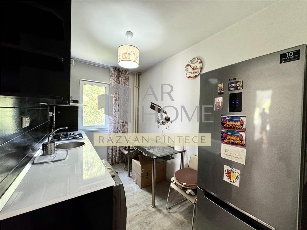 Inchiriere apartament 2 camere, decomandat, zona Nord, Ploiesti. - foto 8