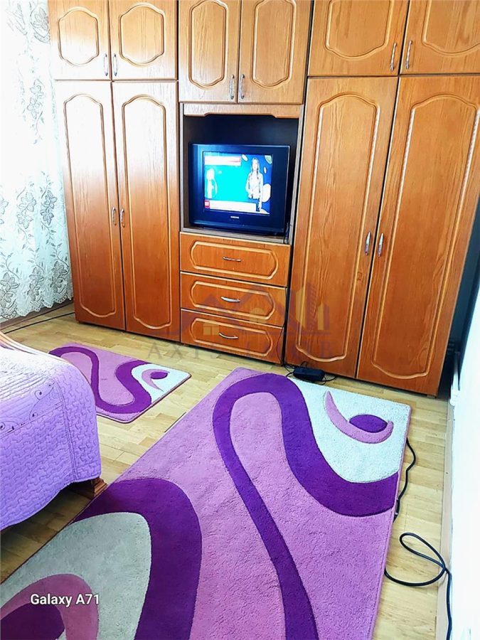 Apartament 3 camere conf  1 semidecomandat  zona Micro 3 - foto 3