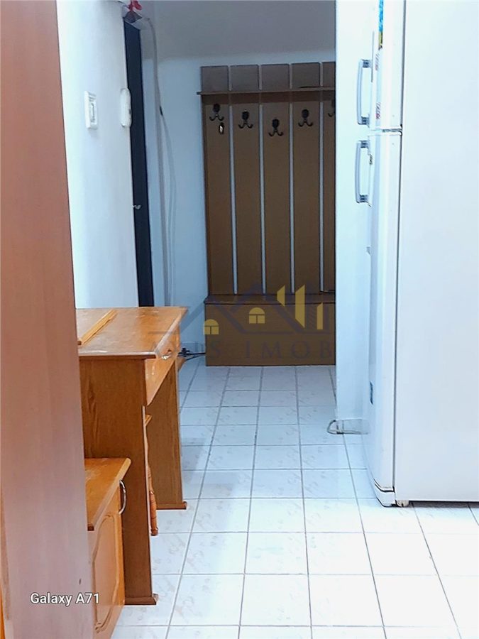 Apartament 3 camere conf  1 semidecomandat  zona Micro 3 - foto 8