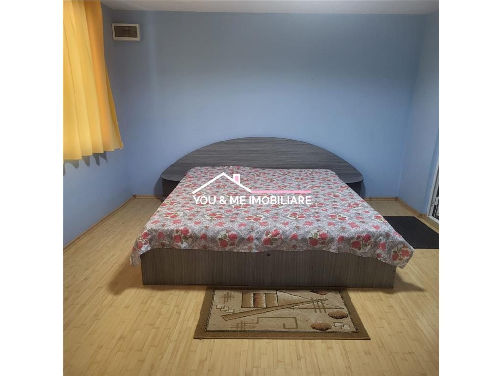 Mangalia vila P+1 cu spatio comercial de vanzare - 