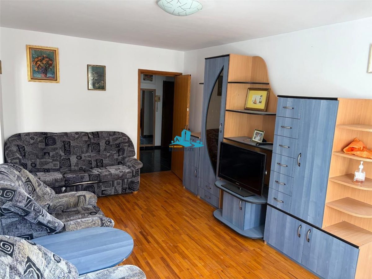 Vanzare apartament 4 camere, Dristor, loc de parcare, boxa - foto 4